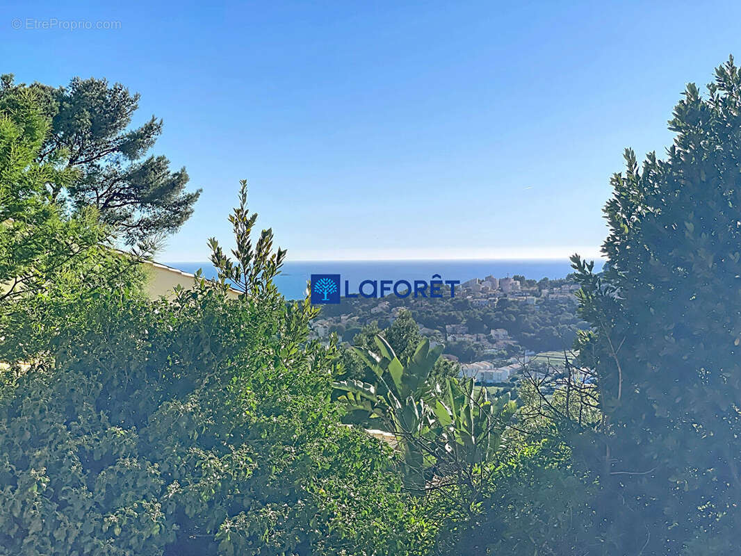 Maison à CARQUEIRANNE