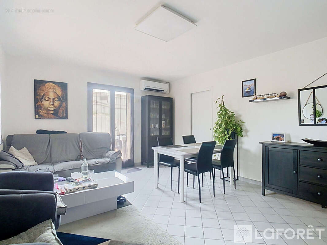 Maison 6 pièces avec T3 en location à l'étage - terrain de 512 m2 - photo 7
