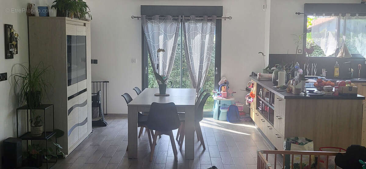 Maison à HOSTENS