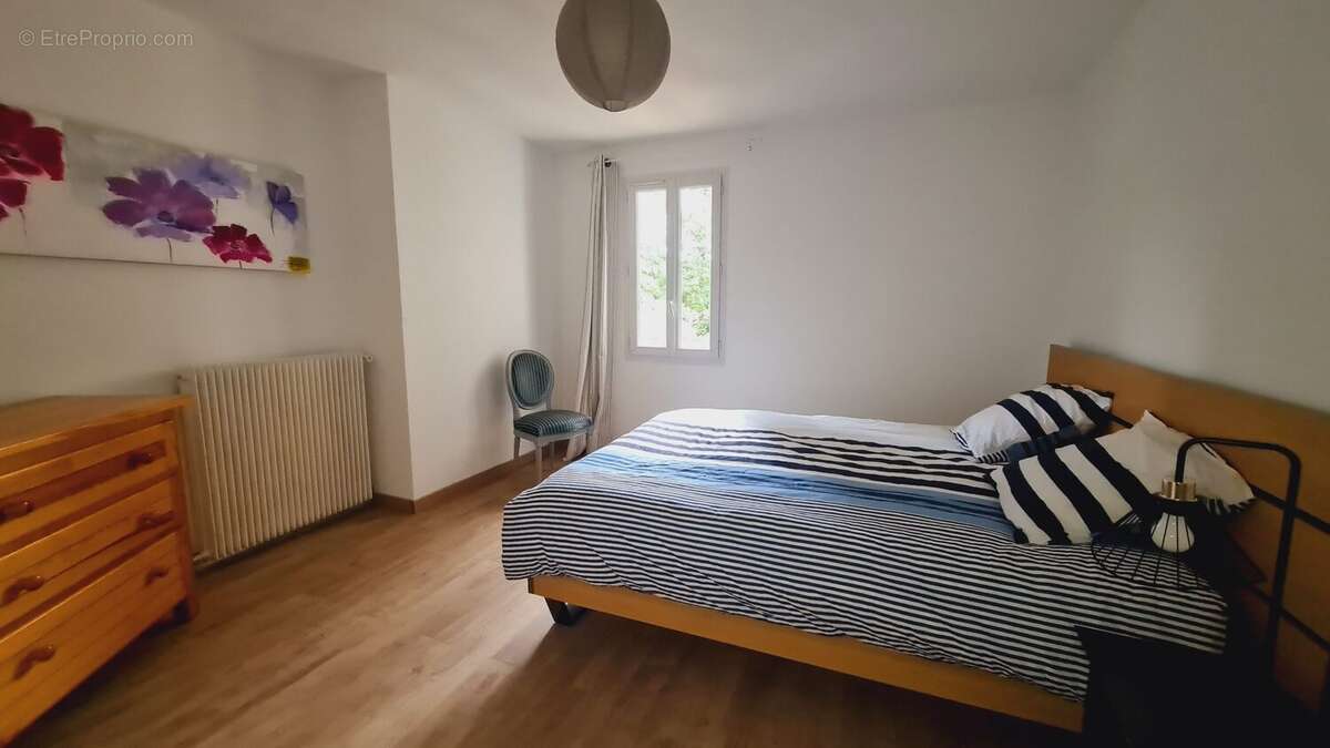 Maison 86 m² à Libourne  - photo 4