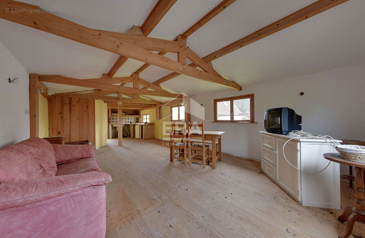 Maison à CONCHIL-LE-TEMPLE