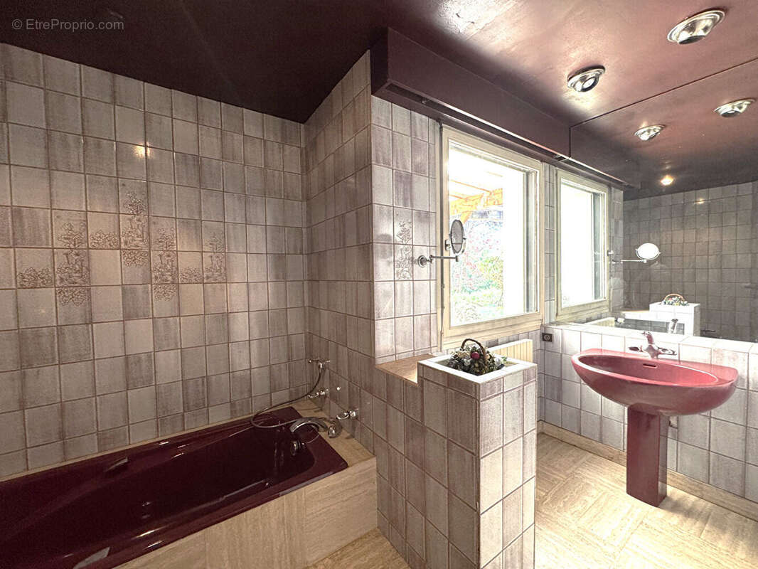 Villa 195 m²  - calme - terrain 1 646 m² - proche chambéry - photo 10