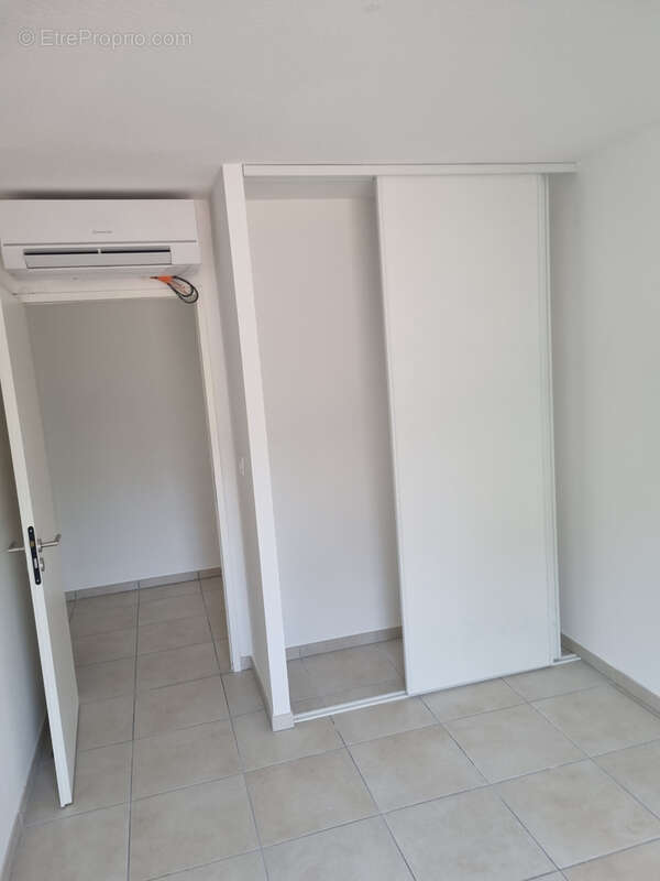 Appartement T4 de 86 m2 avec terrasse 17 m2 et garage , à Marsillargues - photo 6