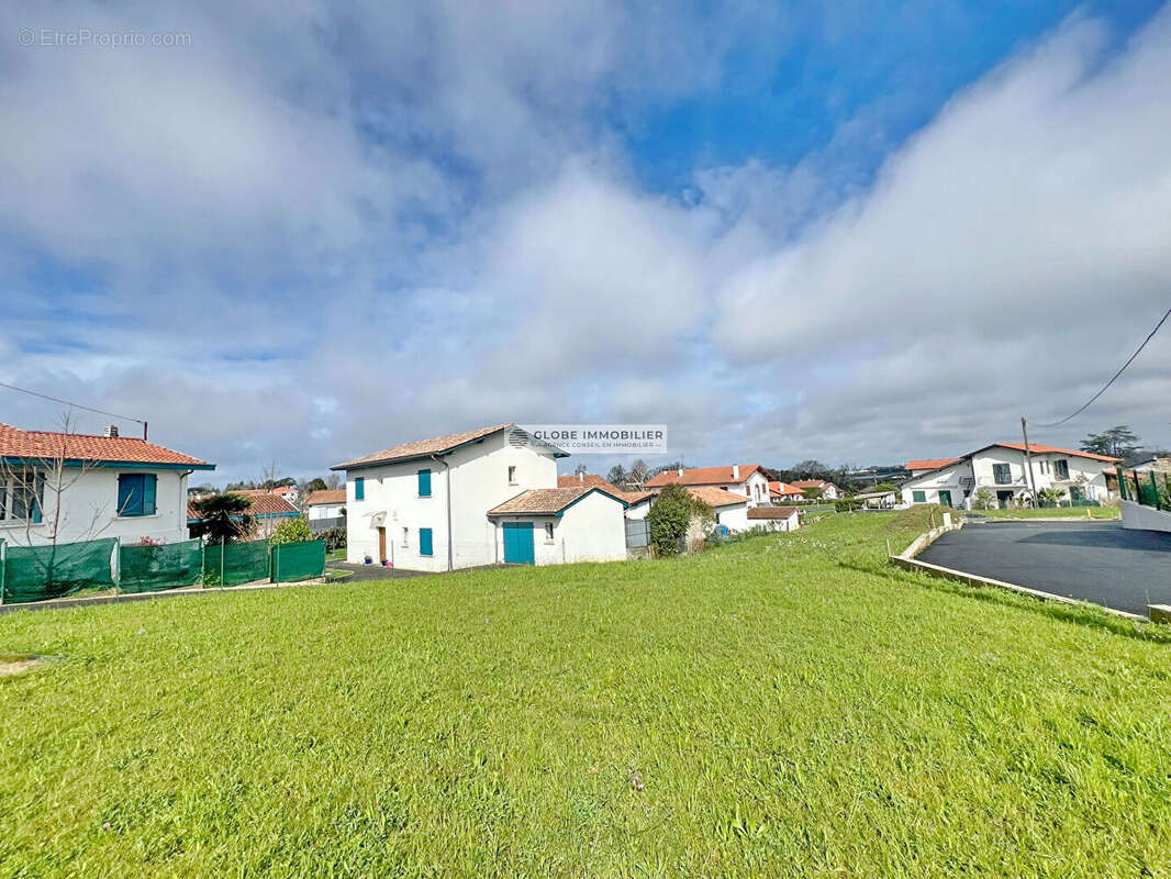 Terrain Arcangues limite Biarritz - photo 2
