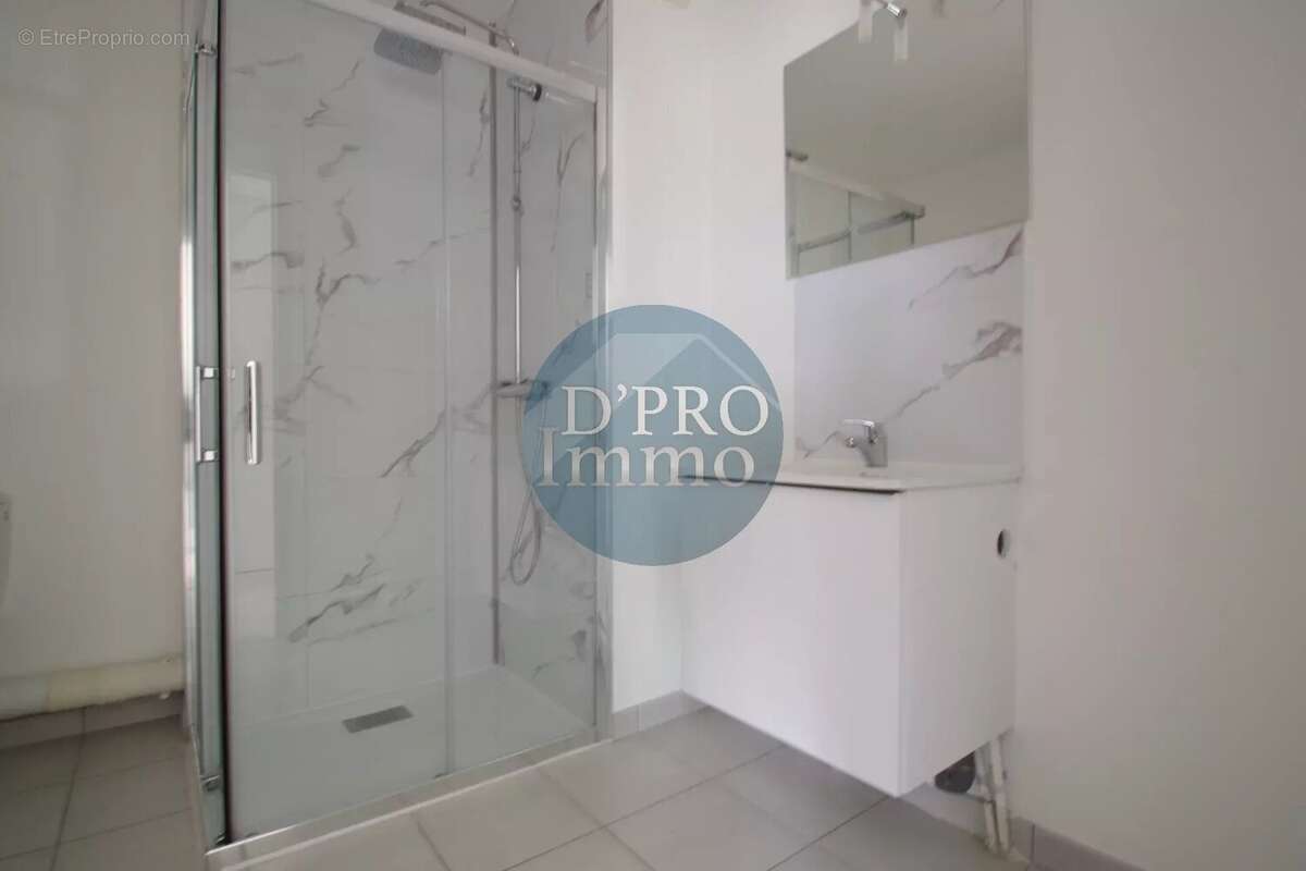 Appartement à SAINT-SEBASTIEN-SUR-LOIRE