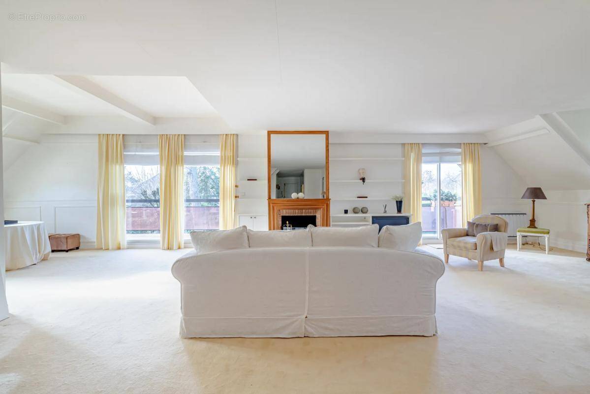 Appartement à JOUY-EN-JOSAS