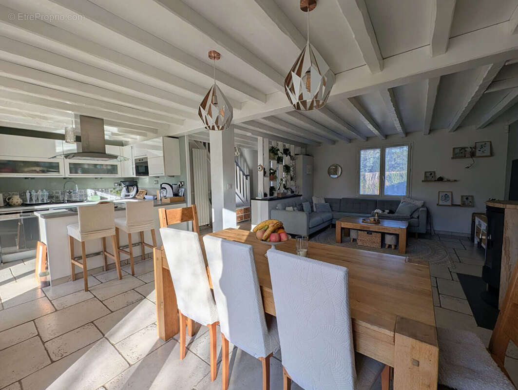 Maison à MILLY-LA-FORET