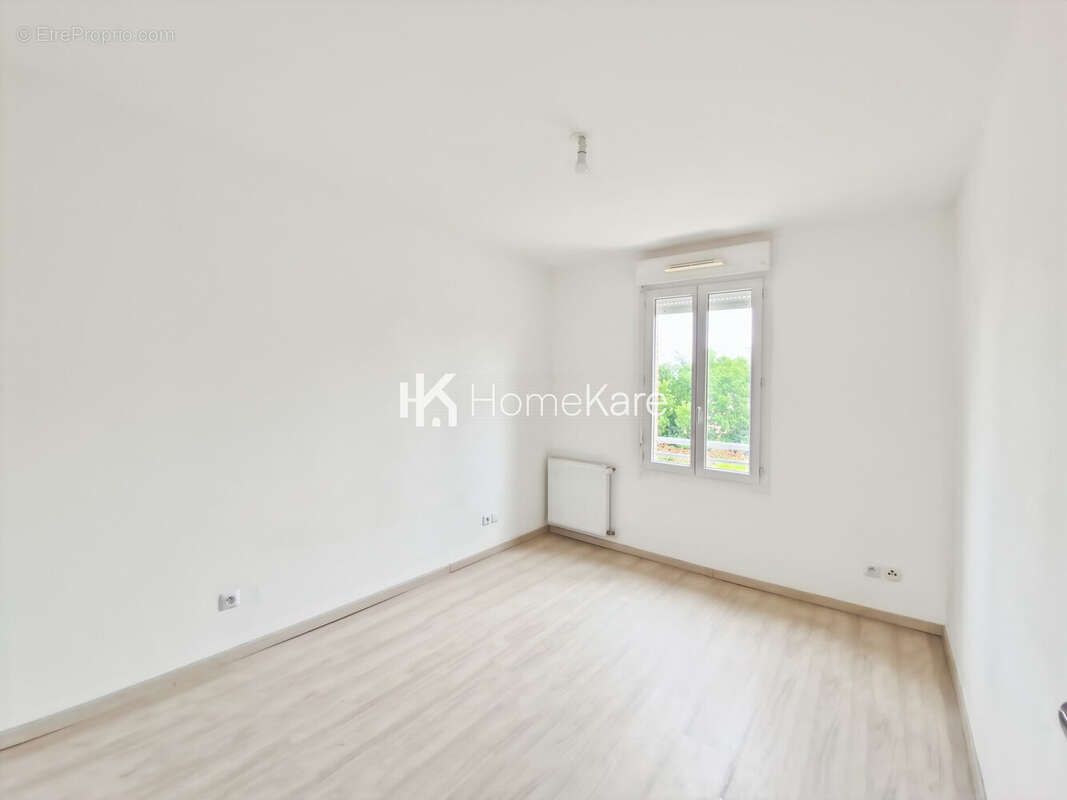 Maison à LABARTHE-SUR-LEZE