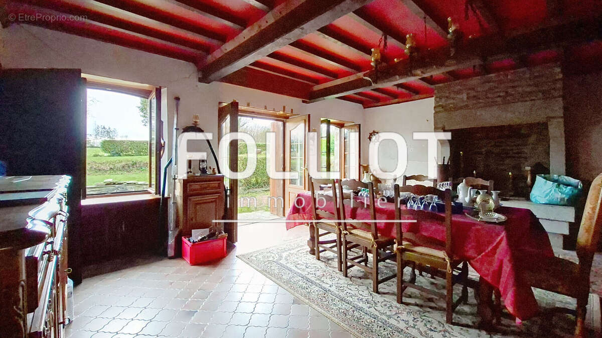 Maison à CHAMPREPUS