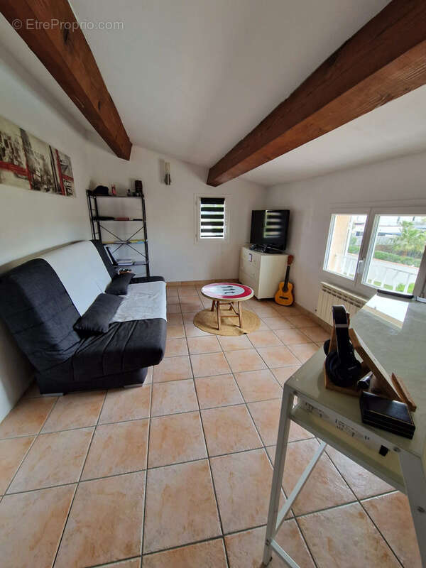 Maison à MOUSSAN