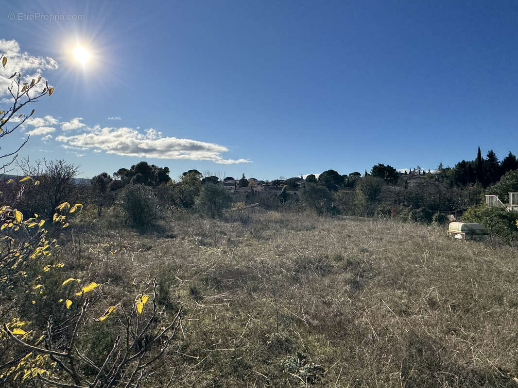 Terrain à SAINT-JEAN-DE-FOS