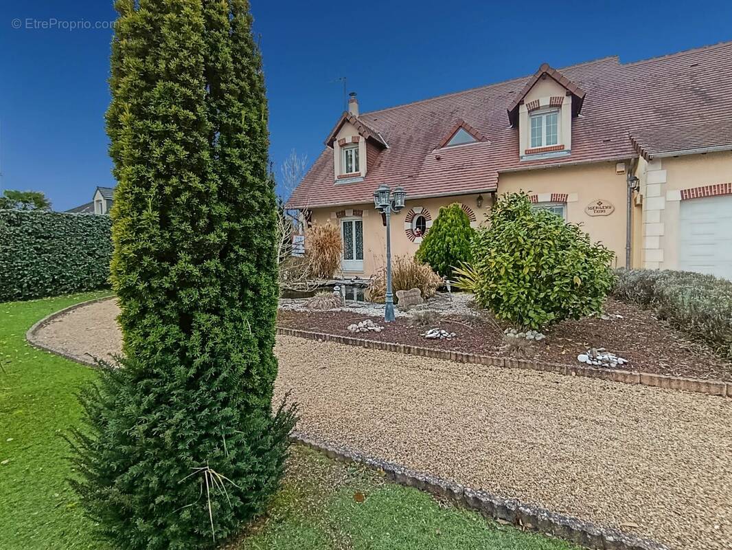 Maison Vineuil - Maison à VINEUIL