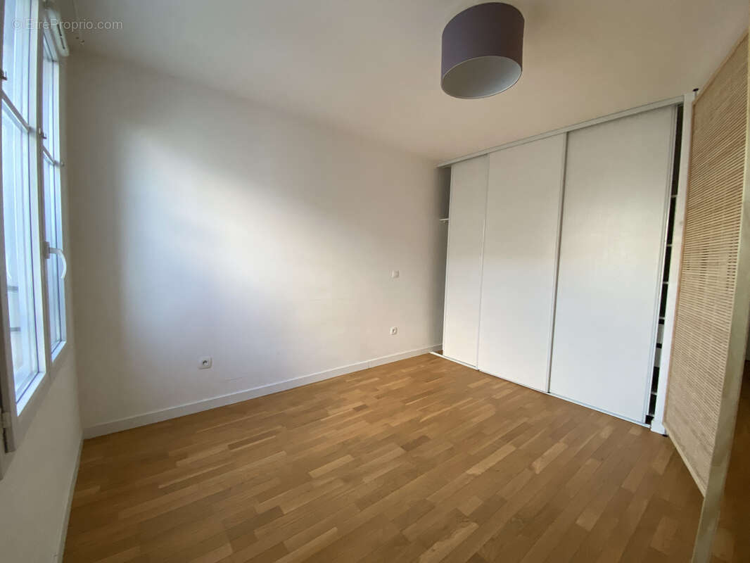 Appartement à LE PLESSIS-ROBINSON