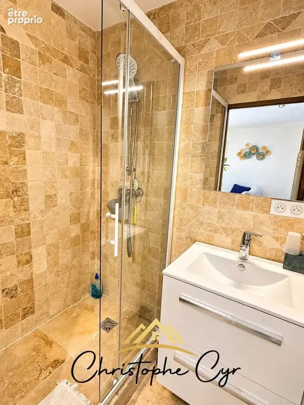 Appartement avec terrasses – résidence avec piscine et tennis – à 10 minutes à pied de la mer - photo 4