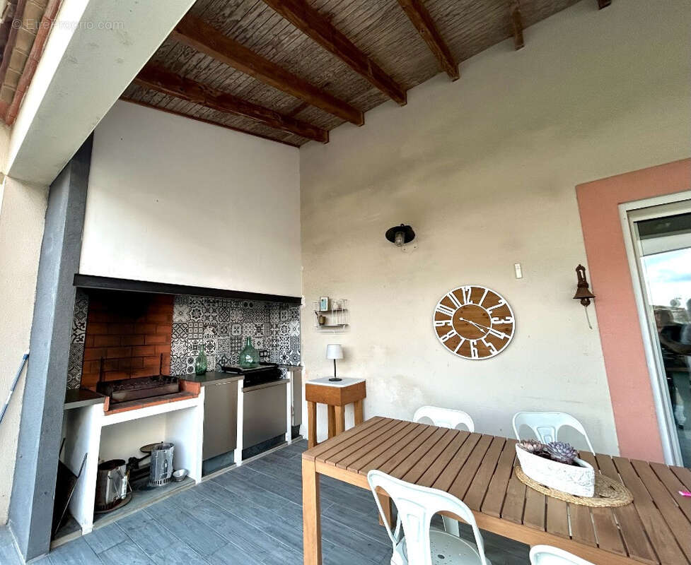 Maison à VILLEMOUSTAUSSOU