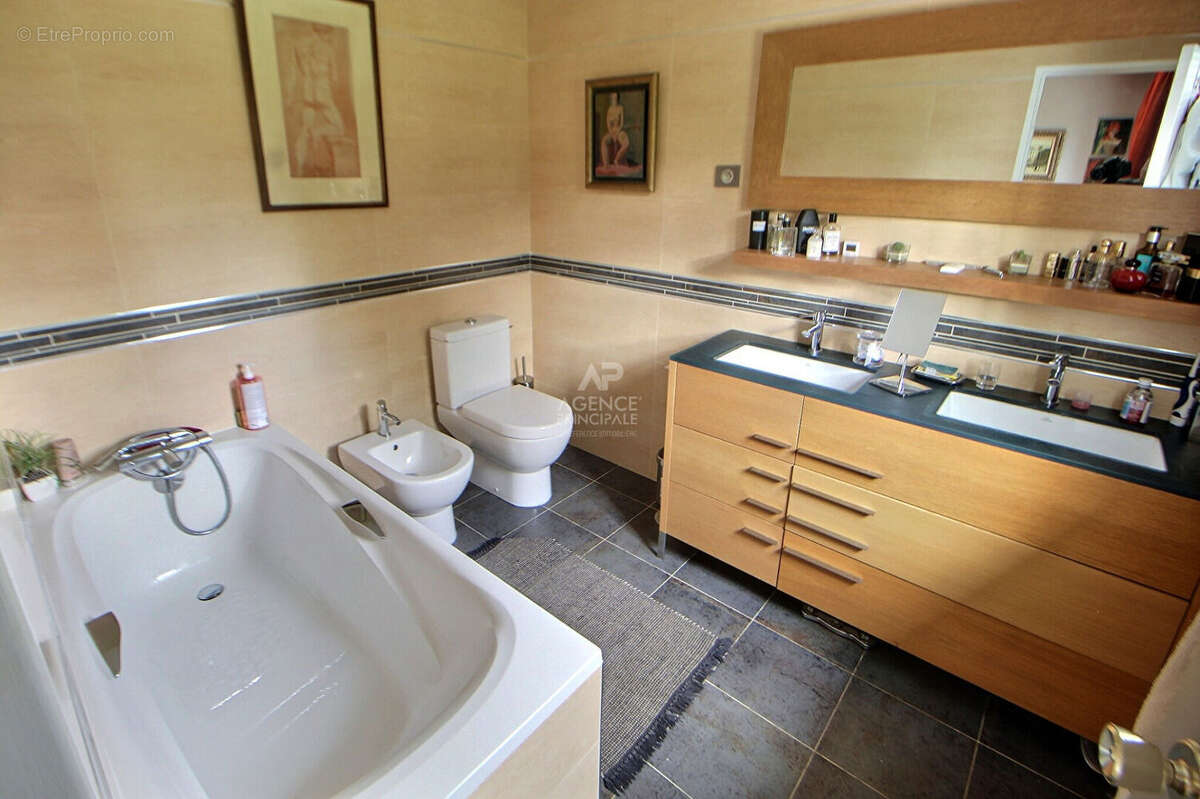 Maison à VERNOUILLET