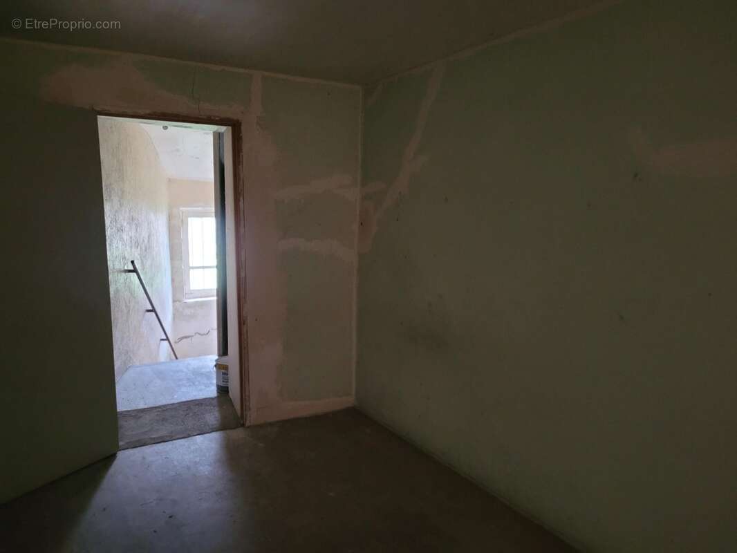 Jolie Maison de village rénovée + Fort potentiel d'agrandissement BUXIERES LES MINES (03) - photo 13