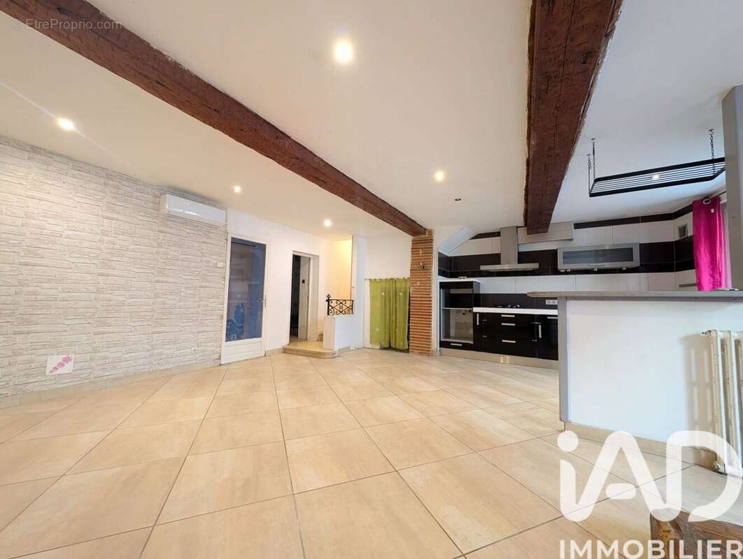 Photo 2 - Maison à SAINT-ESTEVE