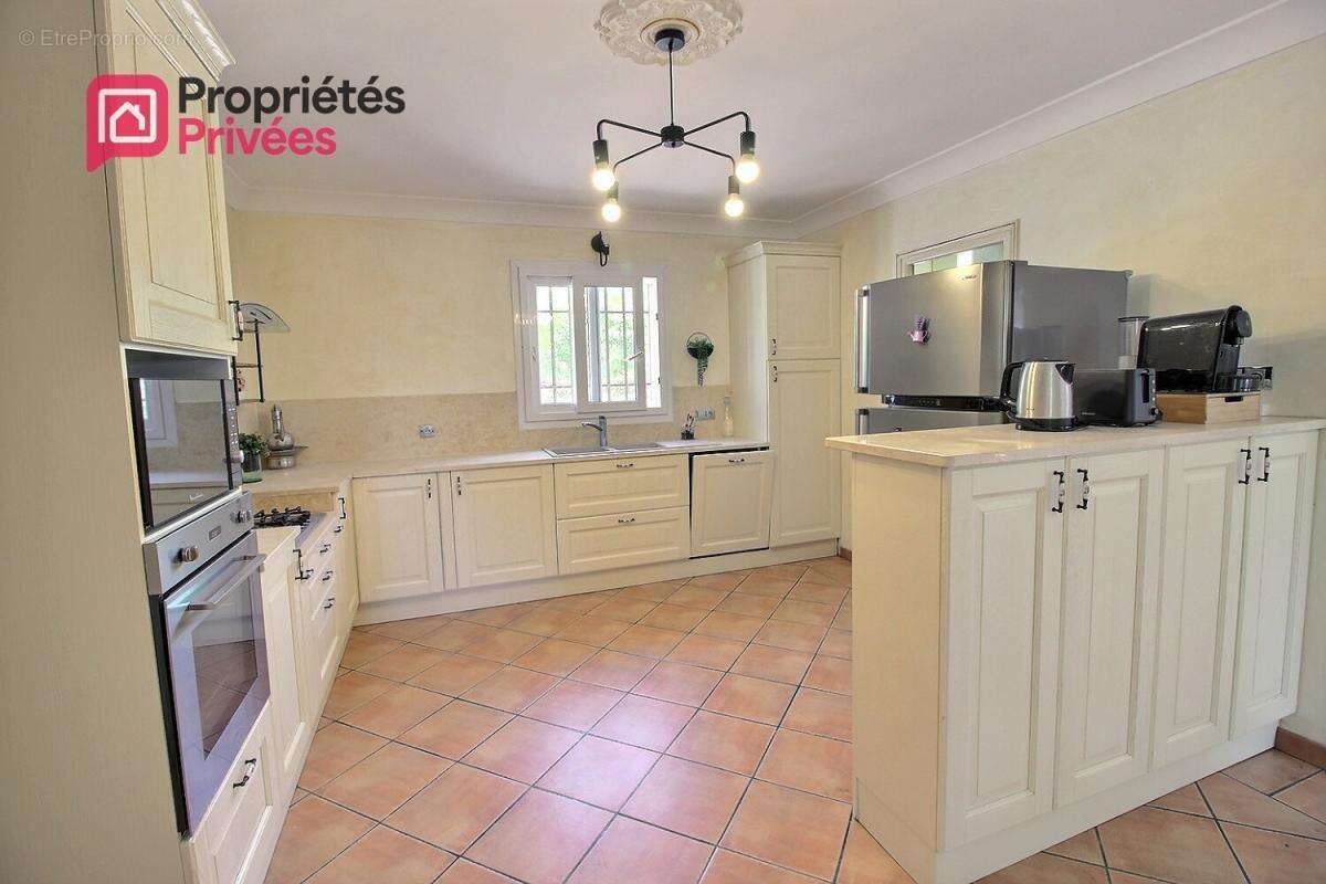 Villa Lorgues 6 pièces 162 m2 - photo 6