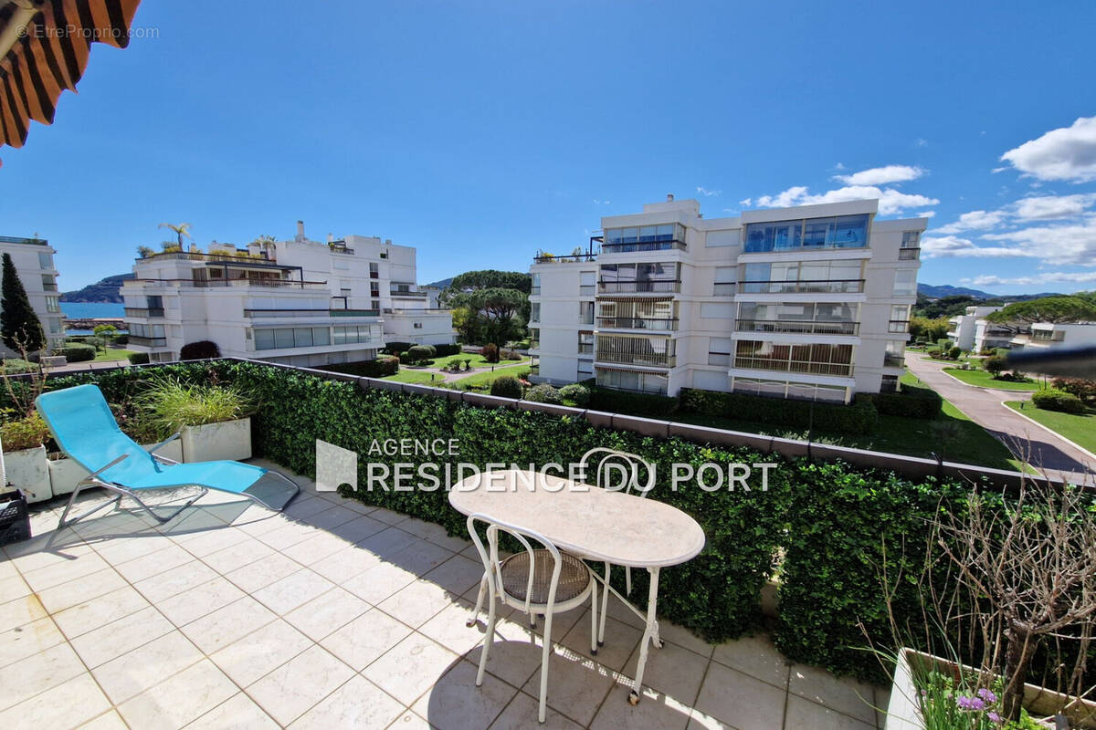 Appartement à MANDELIEU-LA-NAPOULE