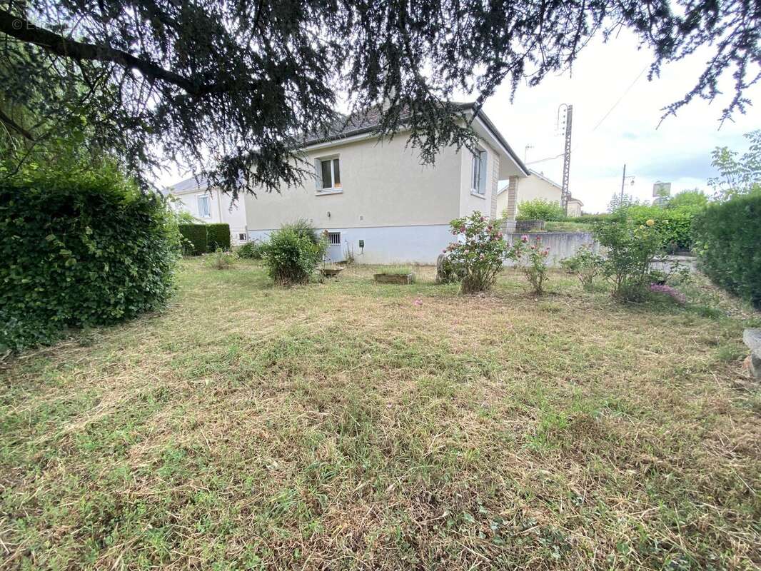 Maison à BEAUNE-LA-ROLANDE