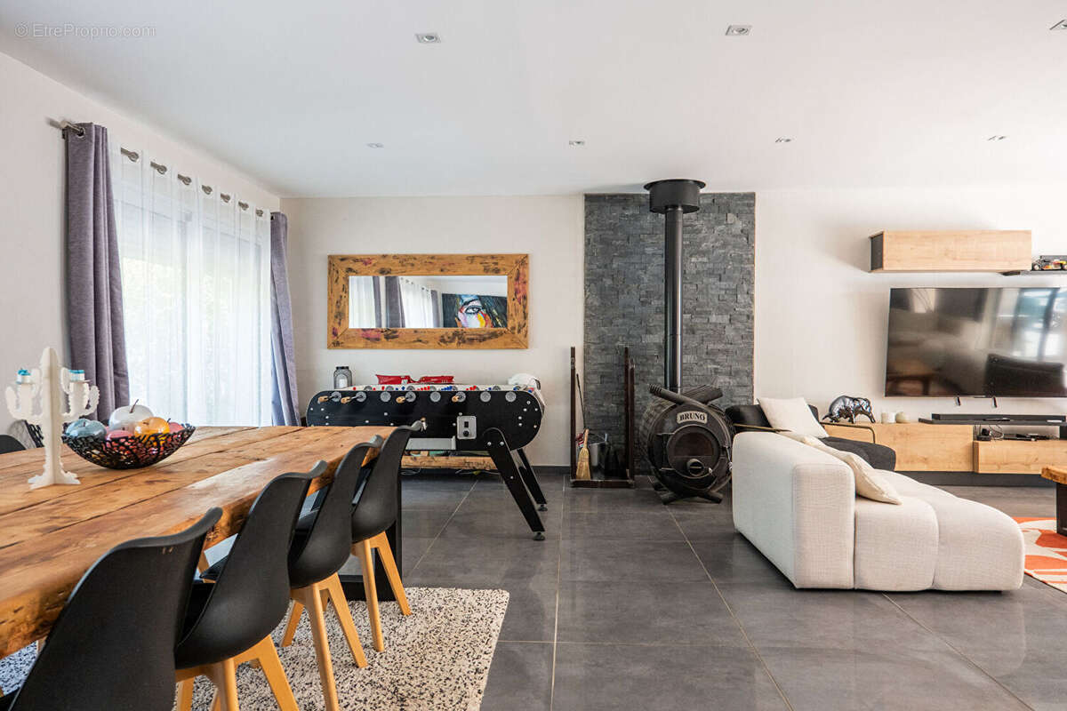 Maison Méounes Les Montrieux 6 pièces 250,23 m² loi carrez - Havre de paix - photo 10