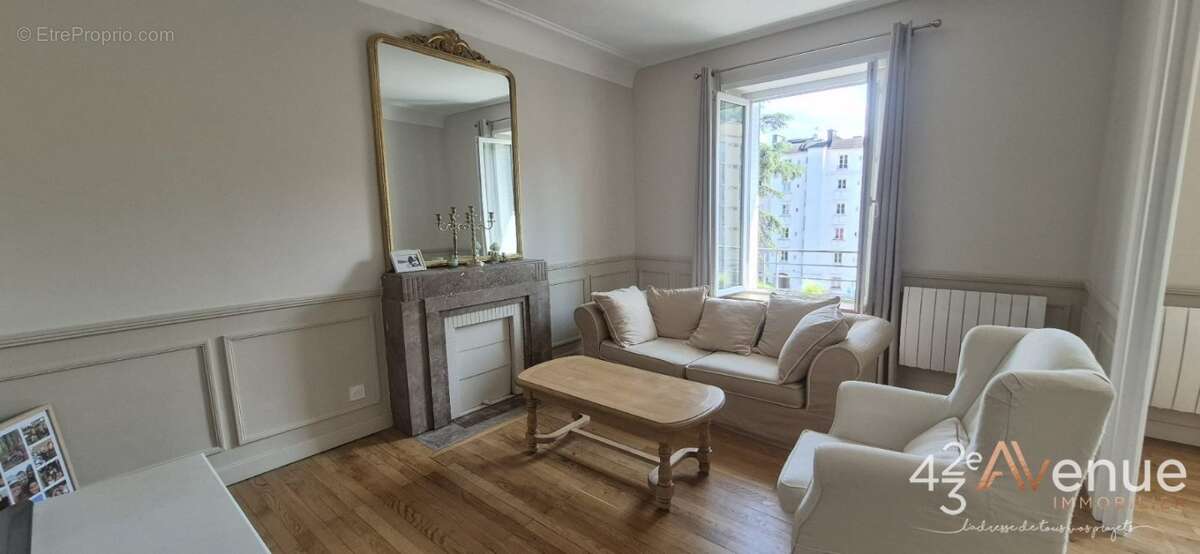 Appartement à SAINT-ETIENNE