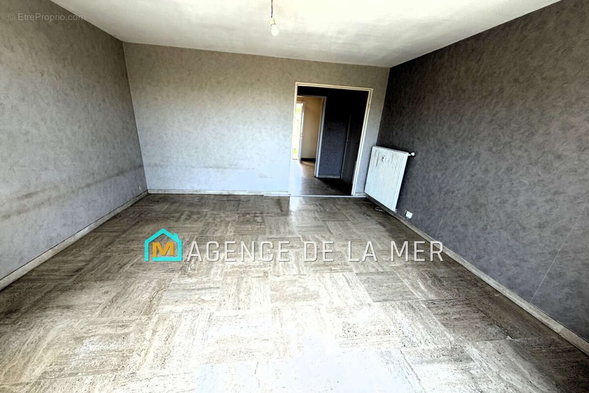 Appartement à MANDELIEU-LA-NAPOULE