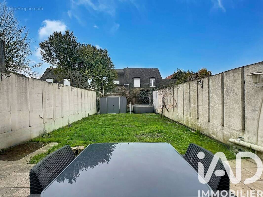 Photo 1 - Maison à SAVIGNY-LE-TEMPLE