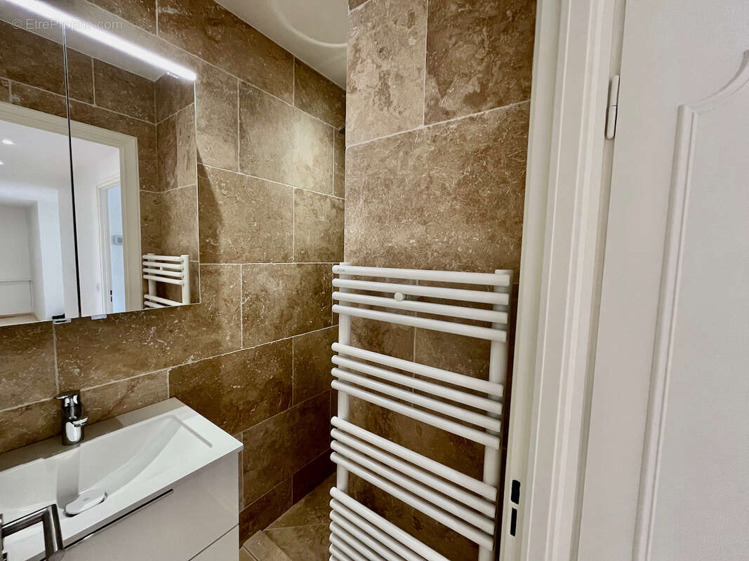 Appartement à BEAULIEU-SUR-MER