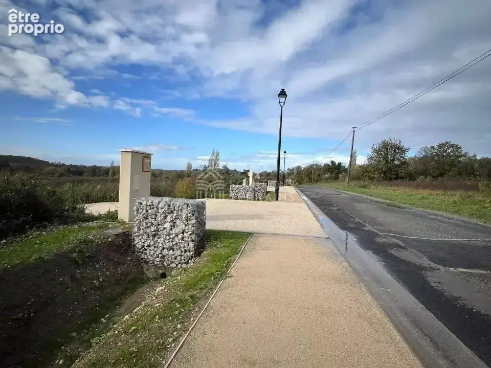 Terrain à SAINT-CYR-SOUS-DOURDAN