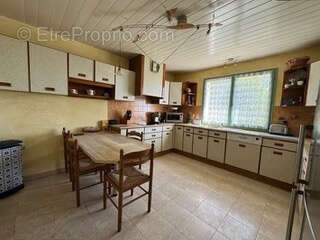 Maison à LAUDUN-L'ARDOISE