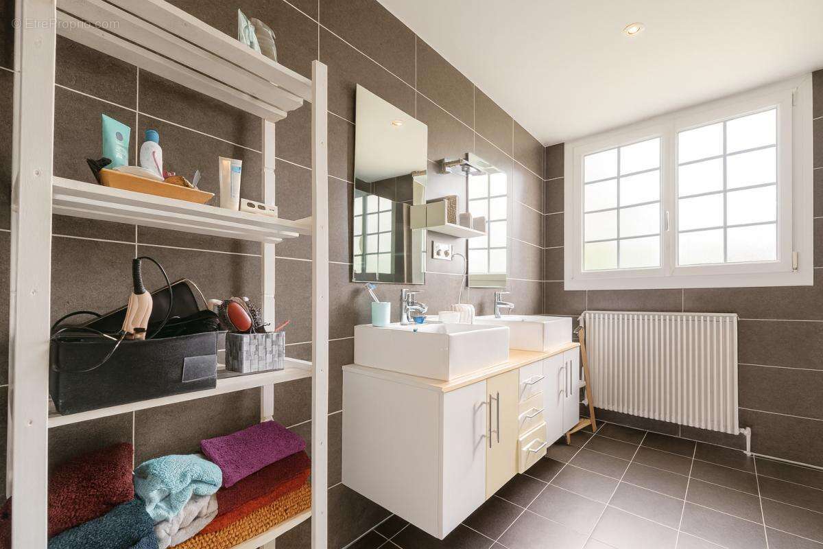 Appartement à ECQUEVILLY