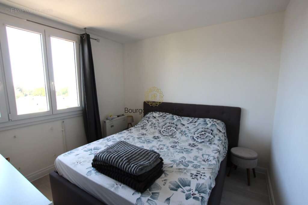 Appartement t3 avec loggia, cave et garage - photo 4