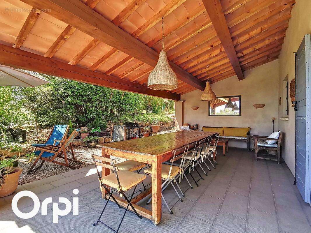 Maison à LA CADIERE-D'AZUR