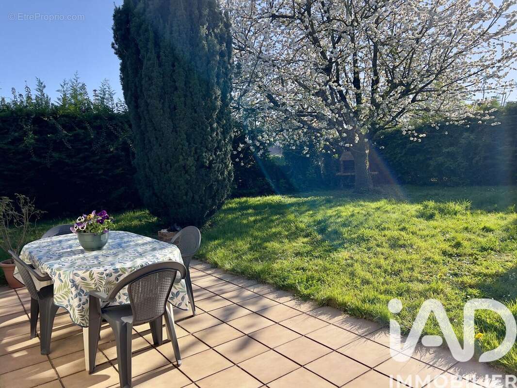 Photo 2 - Maison à PONTAULT-COMBAULT