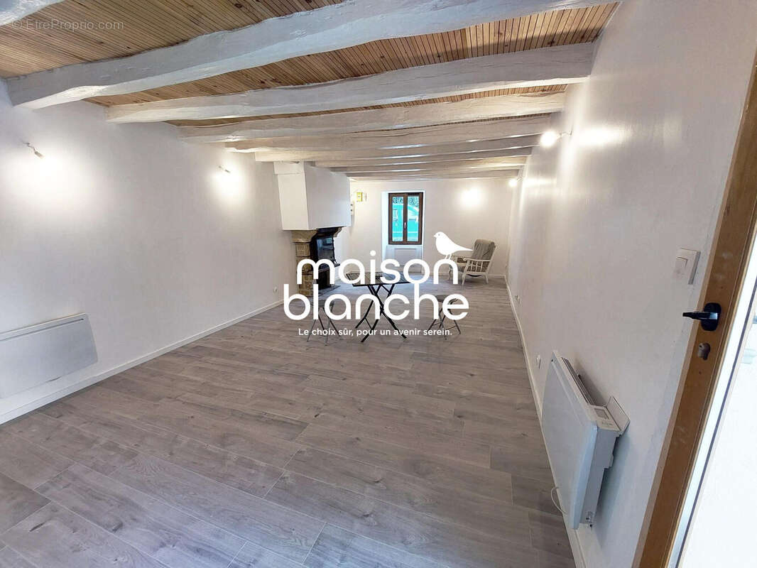 Maison à SAINT-MARTIN-DU-FOUILLOUX