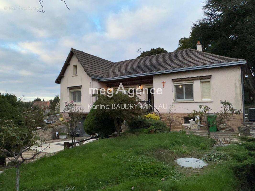Maison à VOUNEUIL-SUR-VIENNE