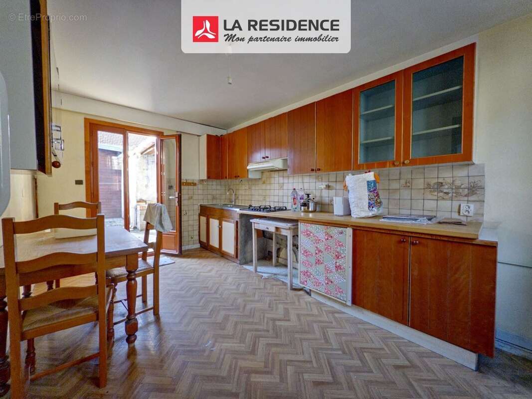 Maison à LES MUREAUX