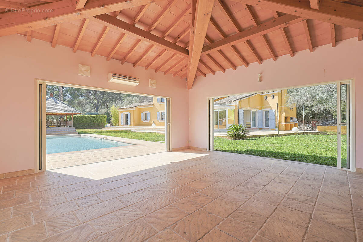 Maison à LA FARLEDE