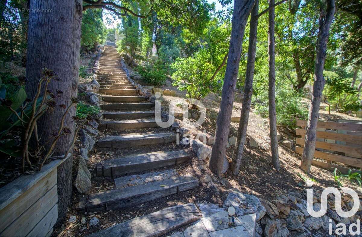 Photo 4 - Appartement à ROQUEBRUNE-SUR-ARGENS