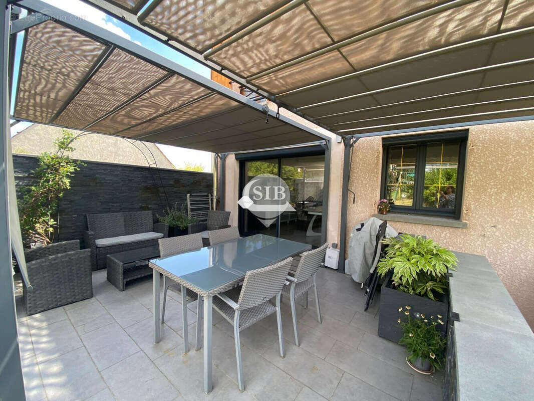 Maison à BALLAINVILLIERS