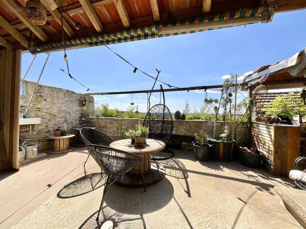 Maison à SAINT-JEAN-DE-LAUR