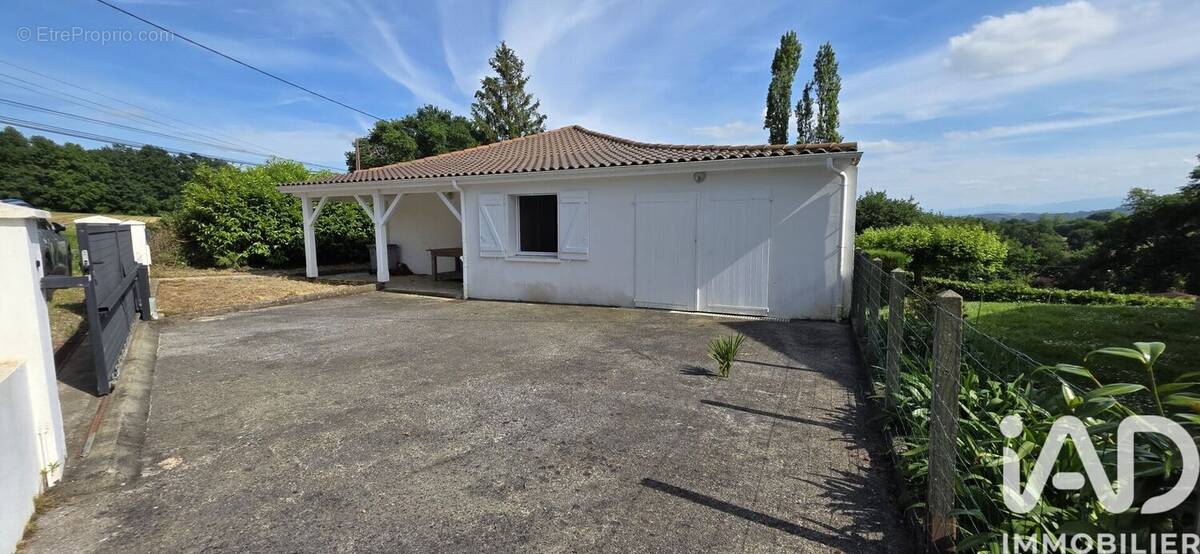 Photo 1 - Maison à SAUVETERRE-DE-BEARN