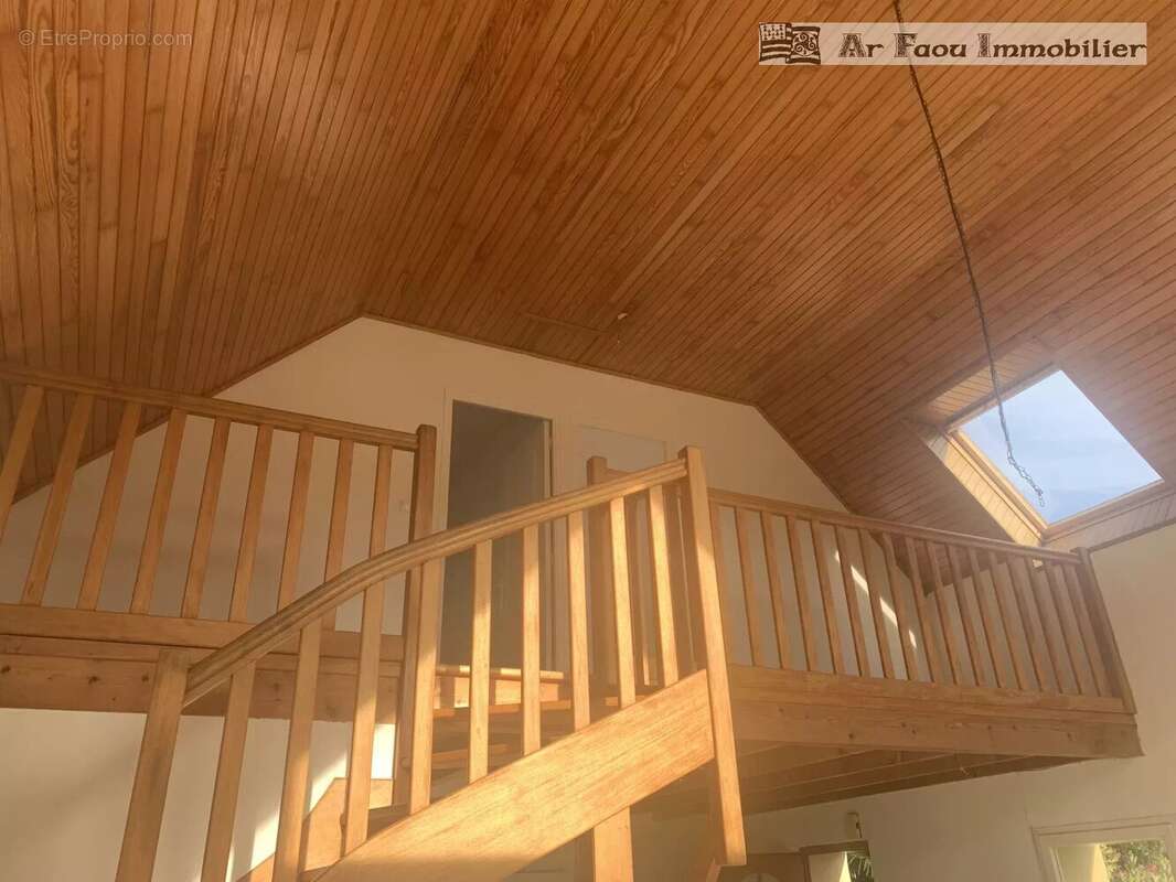 Maison à PONT-DE-BUIS-LES-QUIMERCH