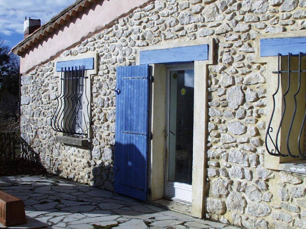 Maison à REVEST-DU-BION