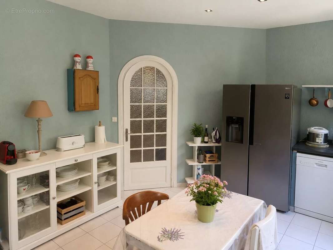 Parc Impérial – Appartement de caractère avec un potentiel exceptionnel et garage - photo 7