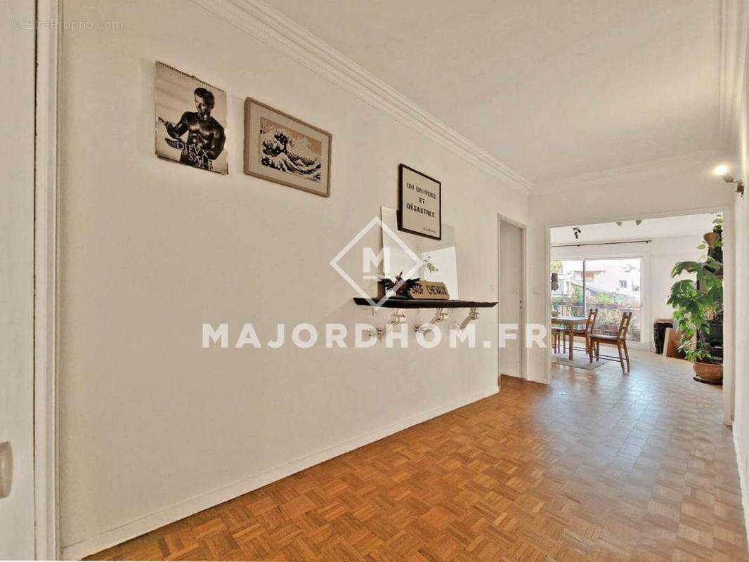 Appartement à MARSEILLE-6E