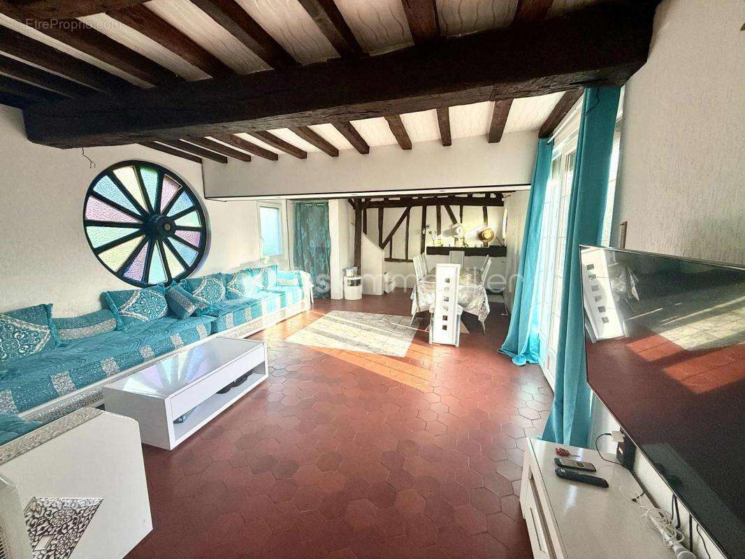 Maison à BERNEUIL-EN-BRAY