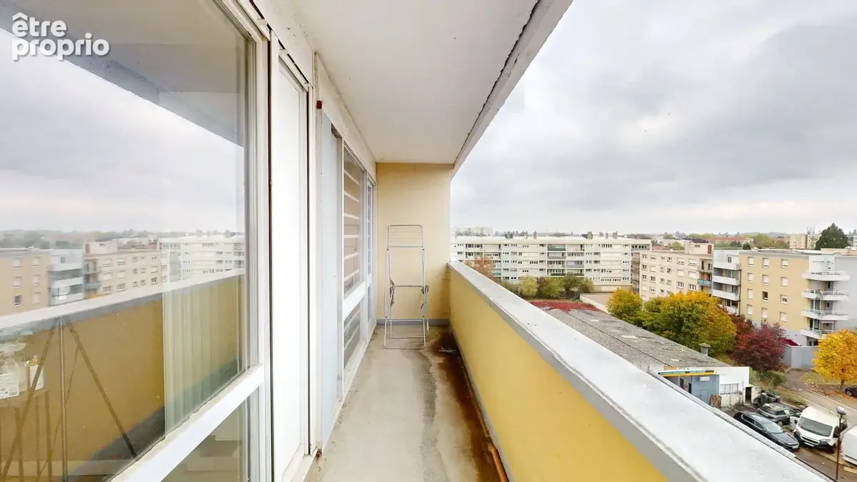 Appartement T2 de 46 m2 avec deux balcons et cave à Metz - photo 3
